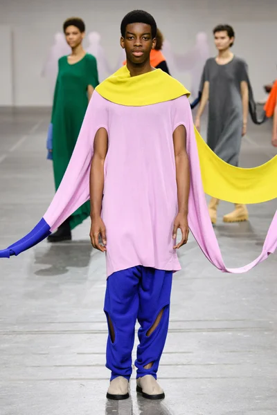 Look 65